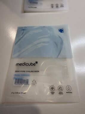 Medicube Zero Pore Cooling Mask